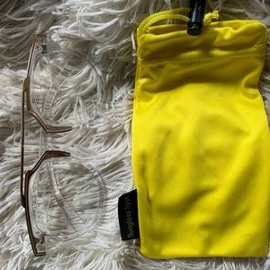 Clear/Gold Frame Glasses